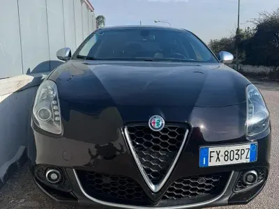 Usata Alfa Romeo Giulietta 120 CV (88 kW) 2019 Nero Utilitaria