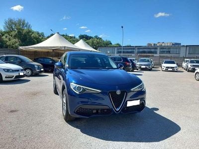Usata Alfa Romeo Stelvio Business 190 CV (139 kW) 2019 Blu/azzurro SUV