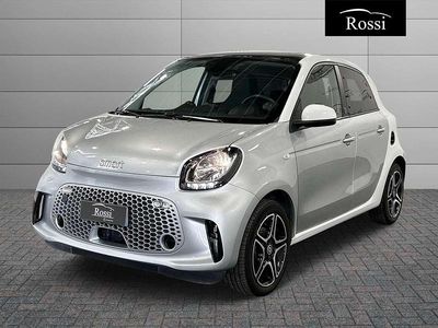 Begagnad Smart ForFour Electric Drive Pulse 41 kW (56 HK) 2021 Silver Sedan