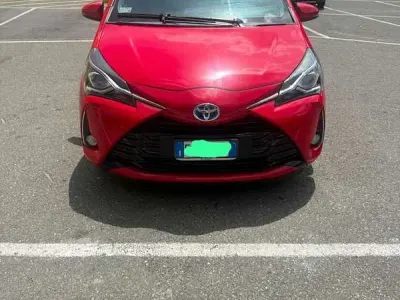 Usata Toyota Yaris Hybrid