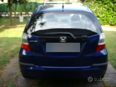 Usata Honda Jazz 99 CV (72 kW) 2009 Blu Utilitaria