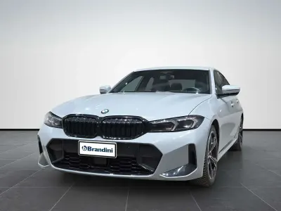 Usata BMW 320 M Sport 190 CV (139 kW) 2025 Brooklin grey met. Berlina