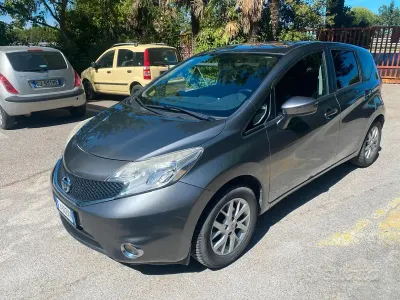 Usata Nissan Note Acenta 76 CV (55 kW) 2015 Grigio Utilitaria