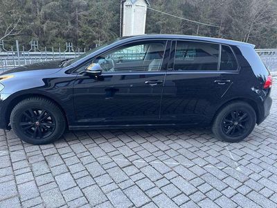 Usata VW Golf VII Highline 110 CV (80 kW) 2017 Berlina