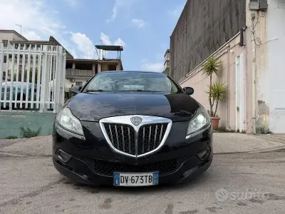 Gebraucht Lancia Delta 120 PS (88 kW) 2010 Schwarz Kleinwagen