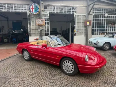 Usata Alfa Romeo Spider 106 CV (77 kW) 1991 Rosso alfa 130 doppi strato Cabrio