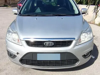Usata Ford Focus 109 CV (80 kW) 2009 Grigio Station wagon