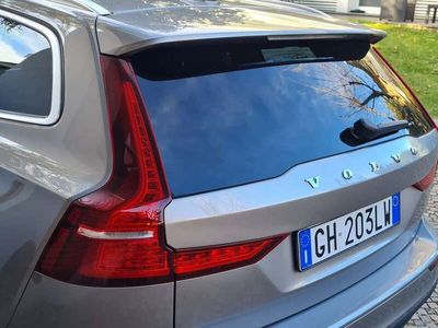 usata Volvo V60 2.0 d3 Momentum geartronic