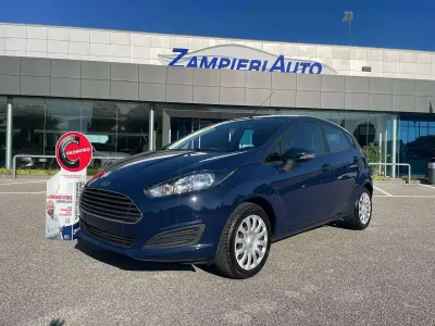 Usata Ford Fiesta 60 CV (44 kW) 2014 Blu/azzurro Utilitaria