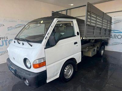 Begagnad Hyundai H 100 81 HK (59 kW) 2001 Vit Pickup