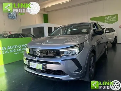 Usata Opel Grandland X Business Elegance 131 CV (96 kW) 2024 Grigio SUV