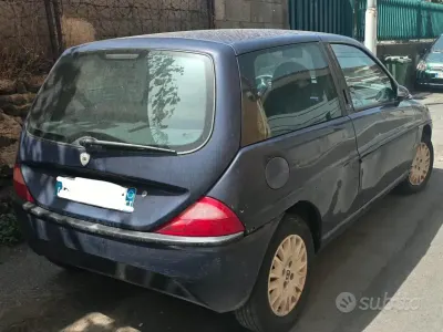 Usata Lancia 2000 60 CV (44 kW) 2000 Bluazzurro Berlina
