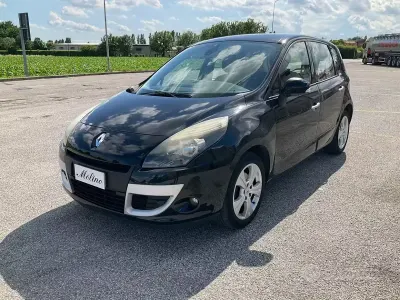 Usata Renault Scenic E-Tech 110 CV (80 kW) 2011 Nero Monovolume