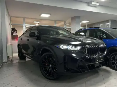 Nuova BMW X6 M Sport 298 CV (219 kW) 2025 Black sapphire metallizzato SUV