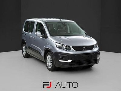 Usata Peugeot Rifter Active 103 CV (75 kW) 2020 Grigio artense Monovolume