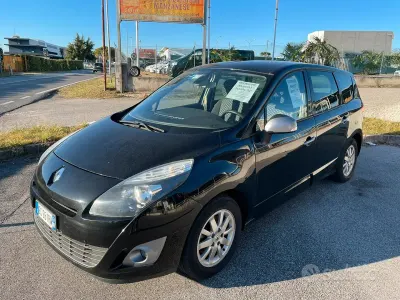 Usata Renault Scenic E-Tech 110 CV (80 kW) 2010 Nero Monovolume
