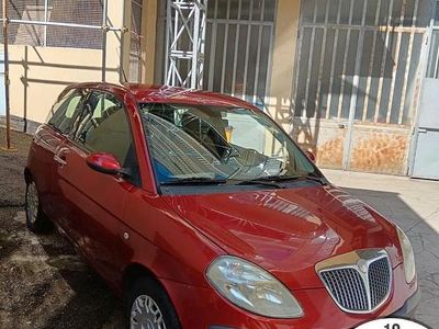 Usata Lancia Ypsilon 60 CV (44 kW) 2004 Rosso Utilitaria
