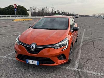 Begagnad Renault Clio V Edition One 101 HK (74 kW) 2020 Sedan