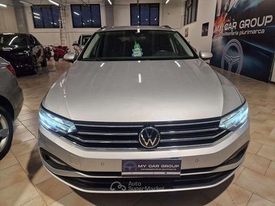 Usata VW Passat Executive 150 CV (110 kW) 2021 Grigio Station wagon