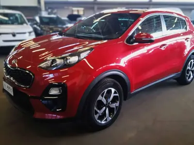 Usata Kia Sportage 116 CV (85 kW) 2019 Ruby red SUV
