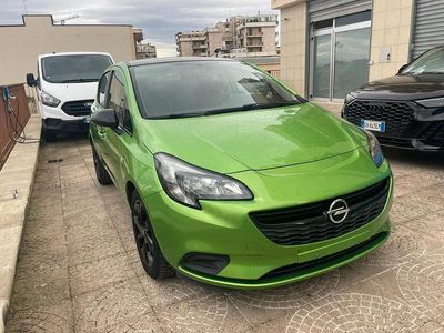 Usata Opel Corsa Eco 75 CV (55 kW) 2016 Verde Berlina