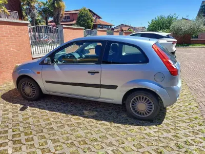 Usata Ford Fiesta Sport 68 CV (50 kW) 1991 Utilitaria