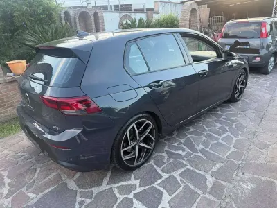 Usata VW Golf VIII Comfortline 101 CV (74 kW) 2020 Grigio Berlina