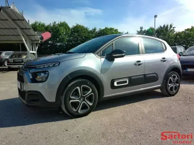 Usata Citroën C3 Shine 110 CV (80 kW) 2022 Argento Utilitaria