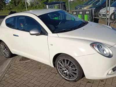 Usata Alfa Romeo MiTo Super 105 CV (77 kW) 2012 Bianco Utilitaria