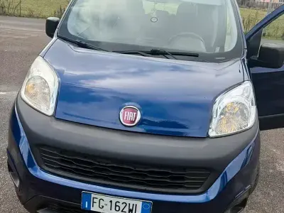 Usata Fiat Qubo Trekking 80 CV (58 kW) 2017 Bluazzurro Monovolume