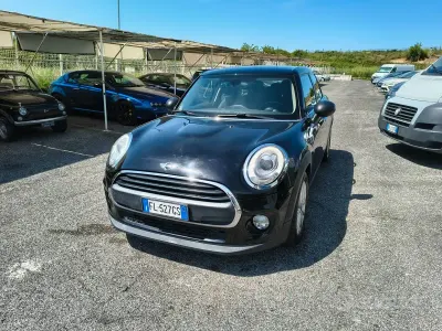 Begagnad Mini One D 95 HK (69 kW) 2016 Svart Halvkombi