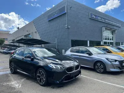 Begagnad BMW 118 M Sport 150 HK (110 kW) 2025 Svart Halvkombi