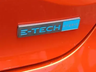 Usata Renault Clio Evolution 145 CV (106 kW) 2022 Arancione Utilitaria