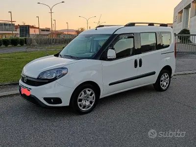 Usata Fiat Doblò 95 CV (69 kW) 2016 Bianco Monovolume