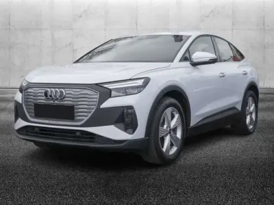Usata Audi Q4 e-tron 69 kW (95 CV) 2023 Bianco SUV