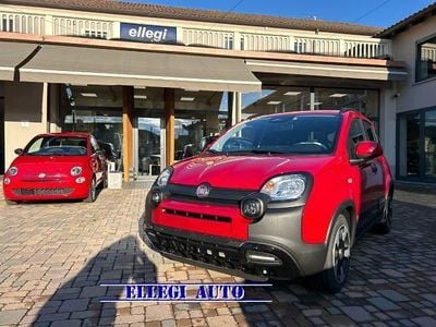 Ny Fiat Panda Cross Cross 69 HK (50 kW) 2025 Röd Halvkombi