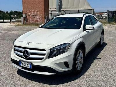 Mercedes GLA200