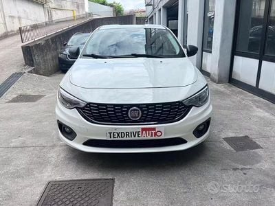Usata Fiat Tipo Easy 120 CV (88 kW) 2018 Bianco Berlina