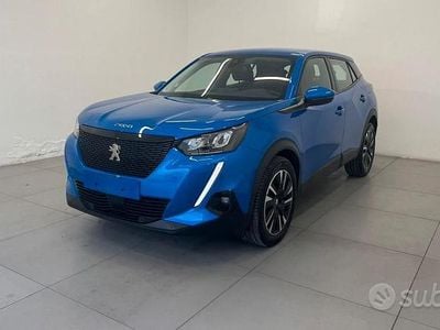 Usata Peugeot 2008 Active 110 CV (80 kW) 2021 Blu SUV