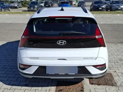 Gebraucht Hyundai Bayon 79 PS (58 kW) 2024 Weiß SUV