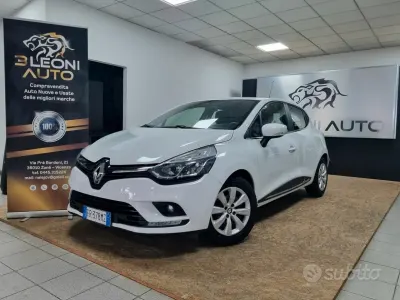 Usata Renault Clio IV Zen 75 CV (55 kW) 2018 Bianco Berlina