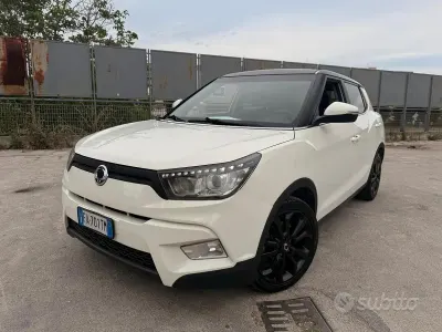 Usata SsangYong Tivoli 115 CV (84 kW) 2016 Bianco SUV
