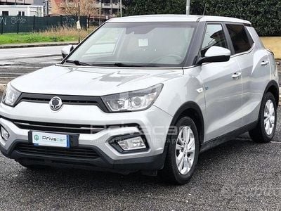 Usata Ssangyong (KGM) Tivoli 114 CV (83 kW) 2020 Grigio SUV