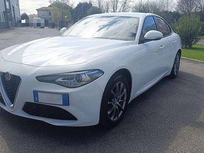 Usata Alfa Romeo Giulia Super 200 CV (147 kW) 2019 Bianco Berlina