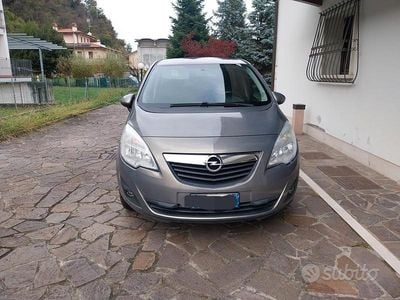 Usata Opel Meriva 120 CV (88 kW) 2013 Grigio Monovolume