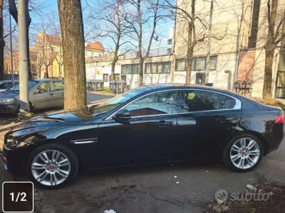 Usata Jaguar XE 200 CV (147 kW) 2019 Nero Berlina