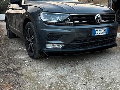 Gebraucht VW Tiguan 116 PS (85 kW) 2017 Grau SUV