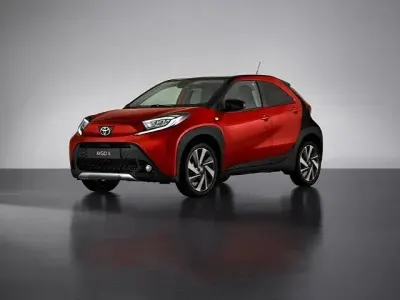 Nuova Toyota Aygo X Trend 72 CV (52 kW) 2025 Bluazzurro SUV