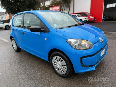 Usata VW up! Move 68 CV (50 kW) 2015 Blu Utilitaria