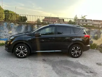 Usata Toyota RAV4 124 CV (91 kW) 2014 SUV